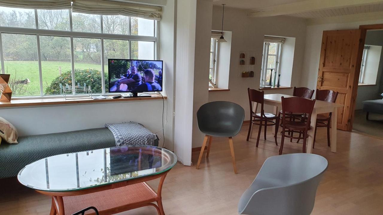 הוילה Jels Slotsgaardens Hus מראה חיצוני תמונה